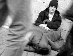 Бездомные чаще обращаются за неотложной медицинской помощью